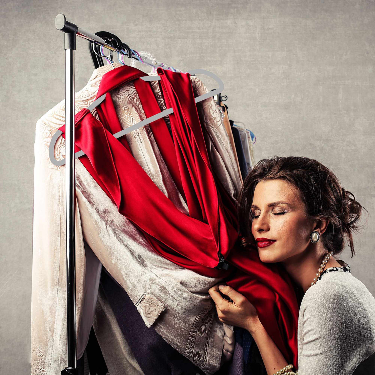 Hanger in velvet
