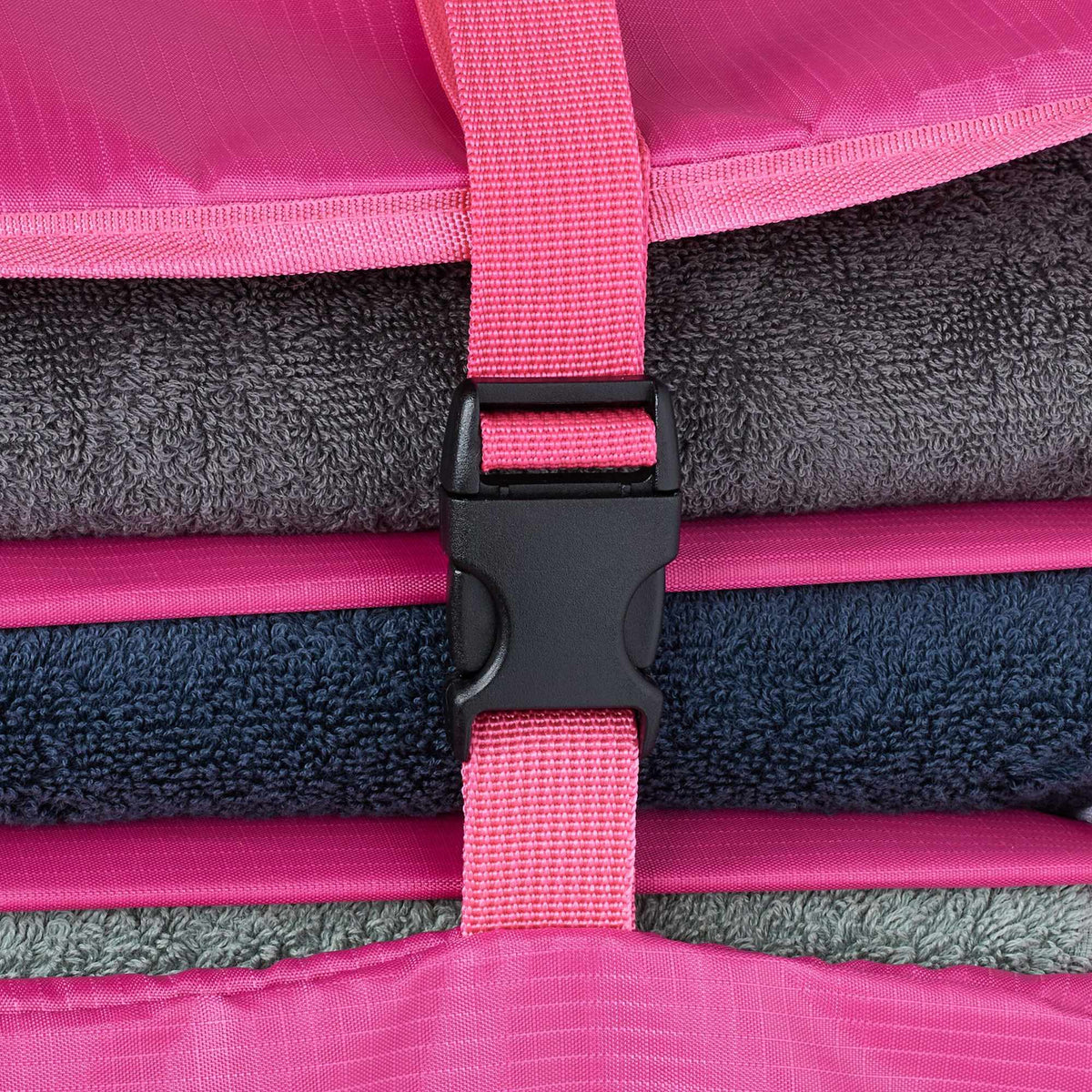 Hanging travel organizer 4 compartments