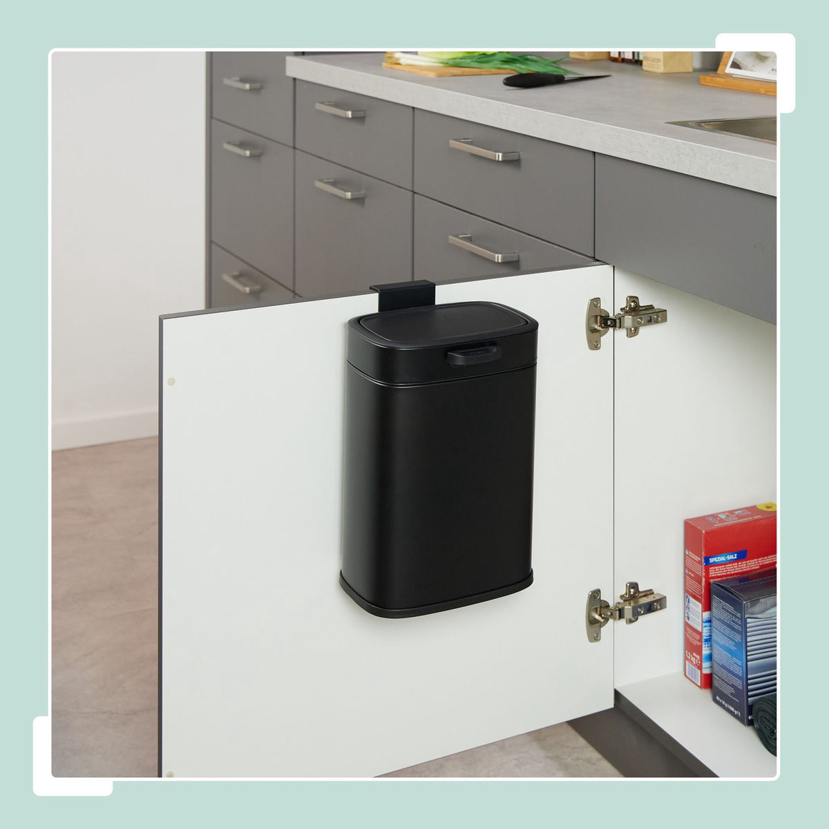 Hanging waste bin for kitchen 5l
