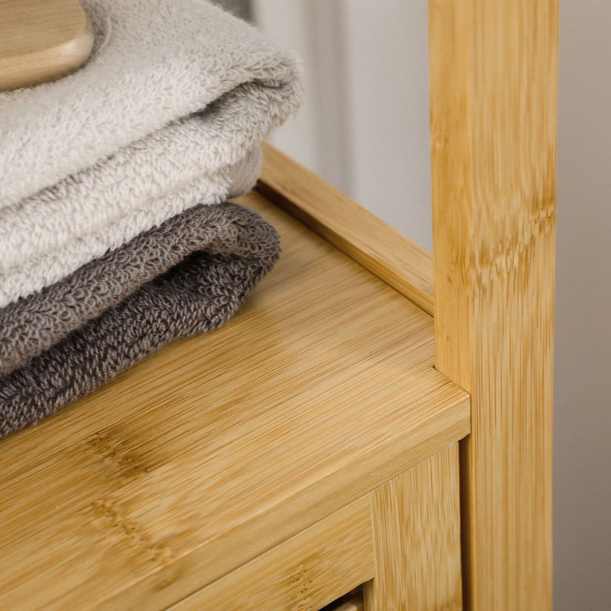 Height-adjustable bathroom cabinet, bathroom cabinet made of bamboo, bathroom furniture with cabinet, two open shelves, for bathroom, approx. 33 x 30 x 120 cm natural wood