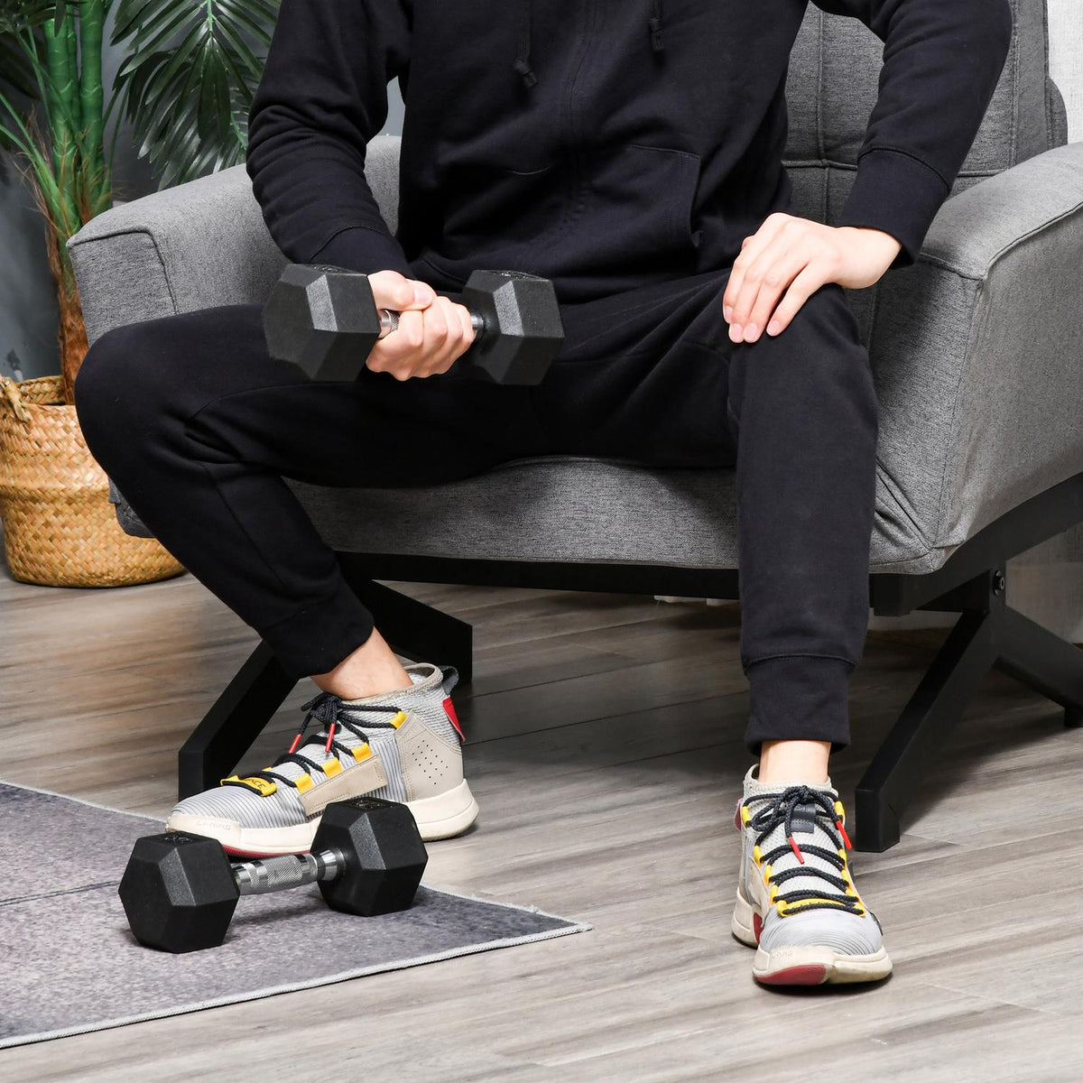 Hexagon Dumbbells Set Of 2, 2X5 Kg, Cast Iron With Rubber Cover, Black