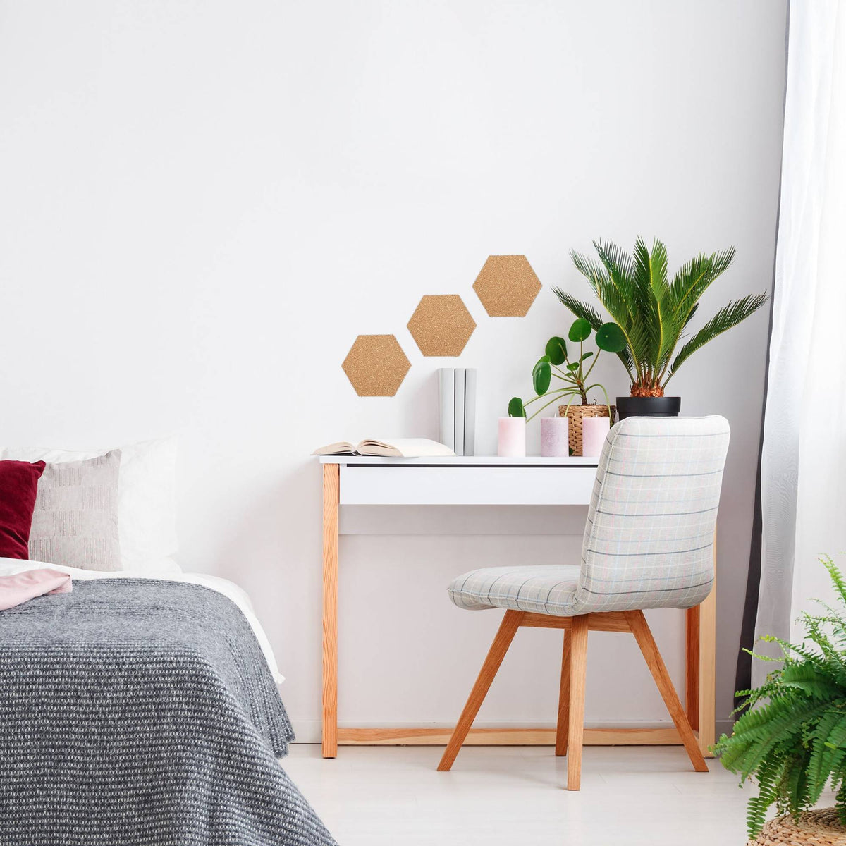 Hexagonal pegboards in cork, set of 14