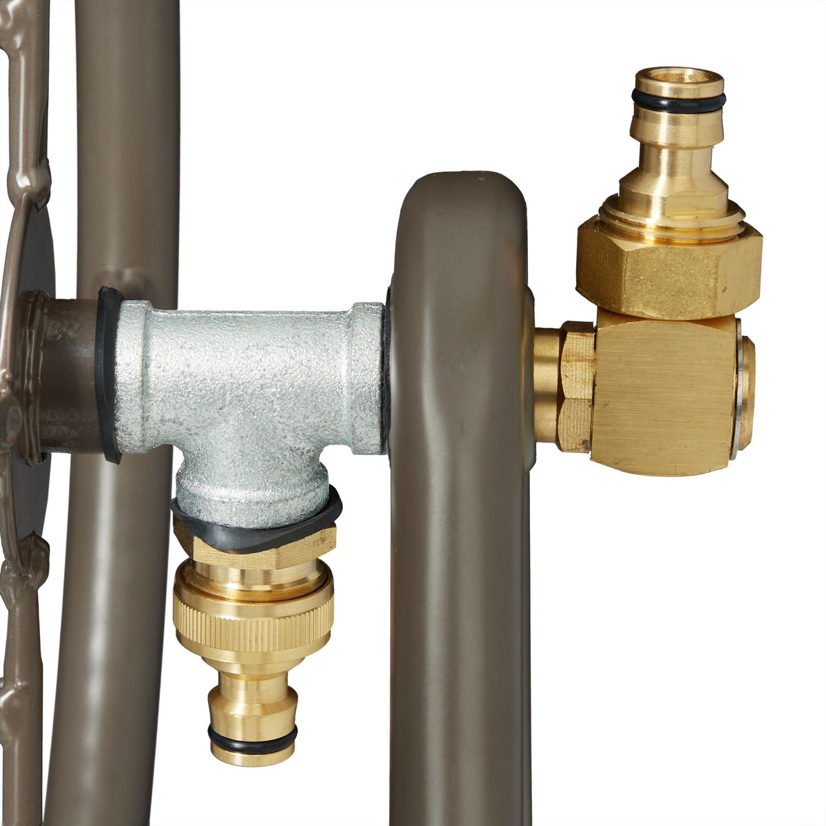 Hose reel for wall mounting