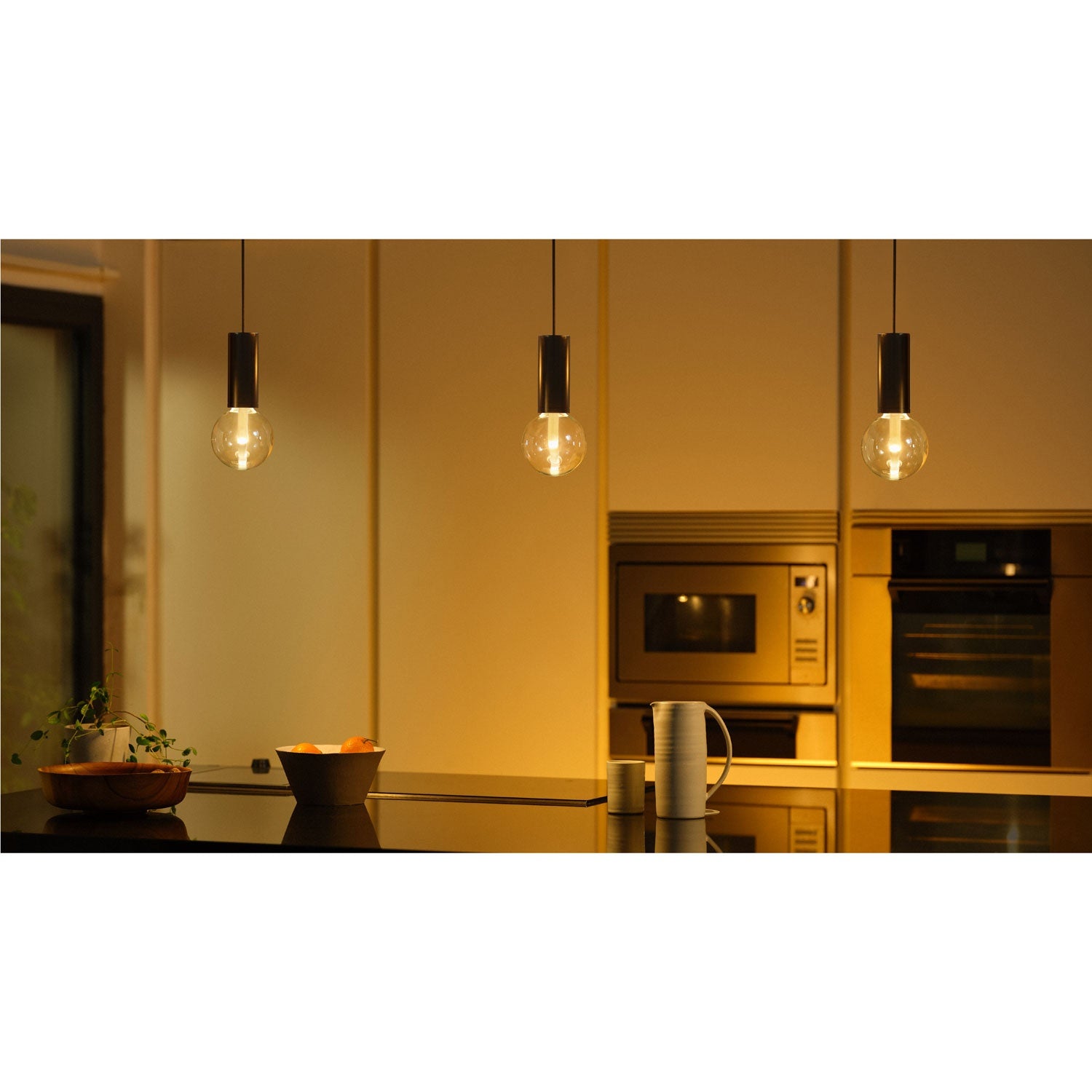 Hue Lightguide Globe 95mm E27 White and Color Ambiance