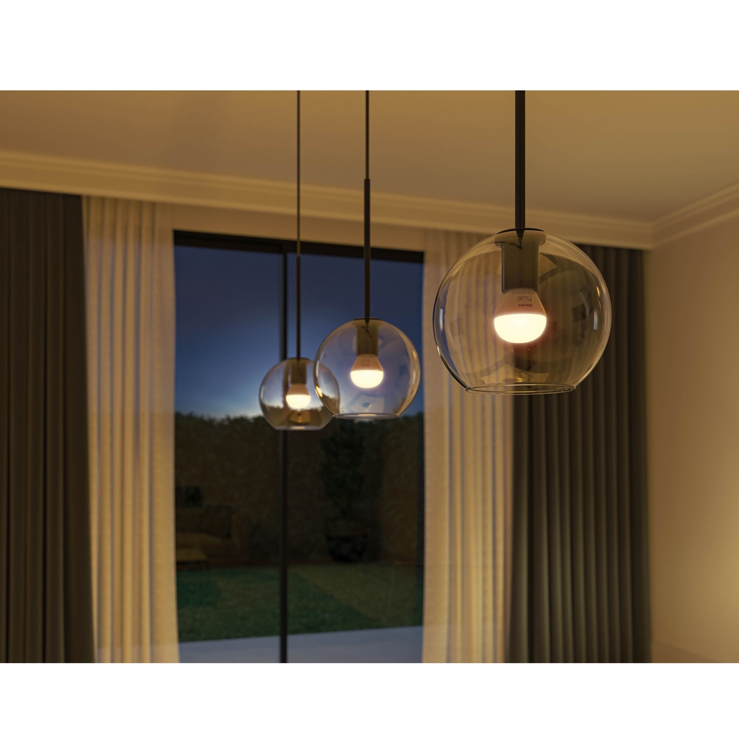 Hue White Ambiance E14 Globe 1-pack
