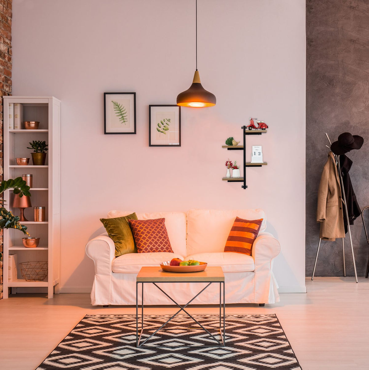Industrial wall shelf with 4 shelves