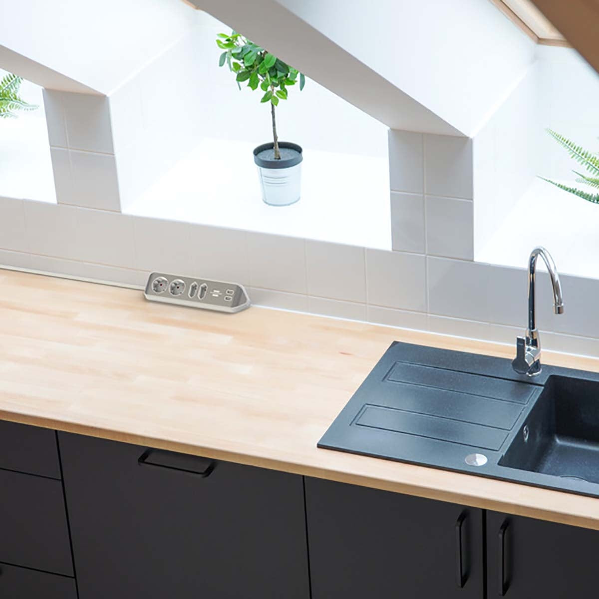 Junction box Desktop-Power 4-Way 2.00 m Silver - Grounded Contact TYPE F