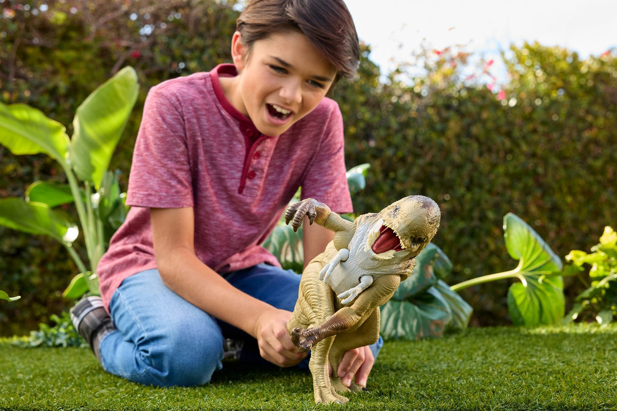 Jurassic Dinosaur Villain Toy, 53 x 20 cm, Ages 4+