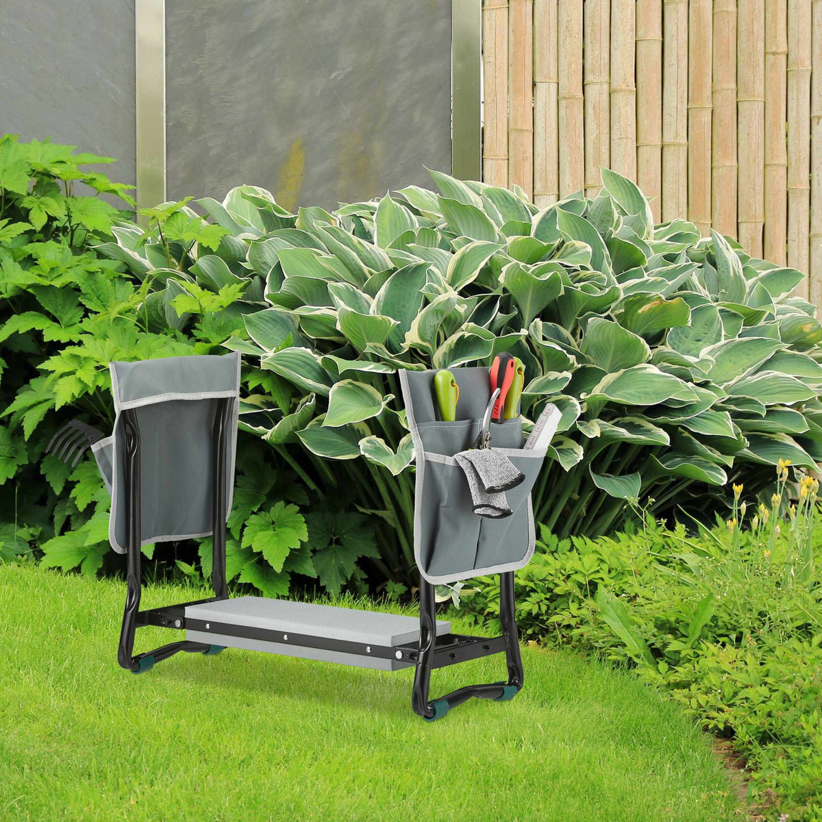 Knee pad for the garden