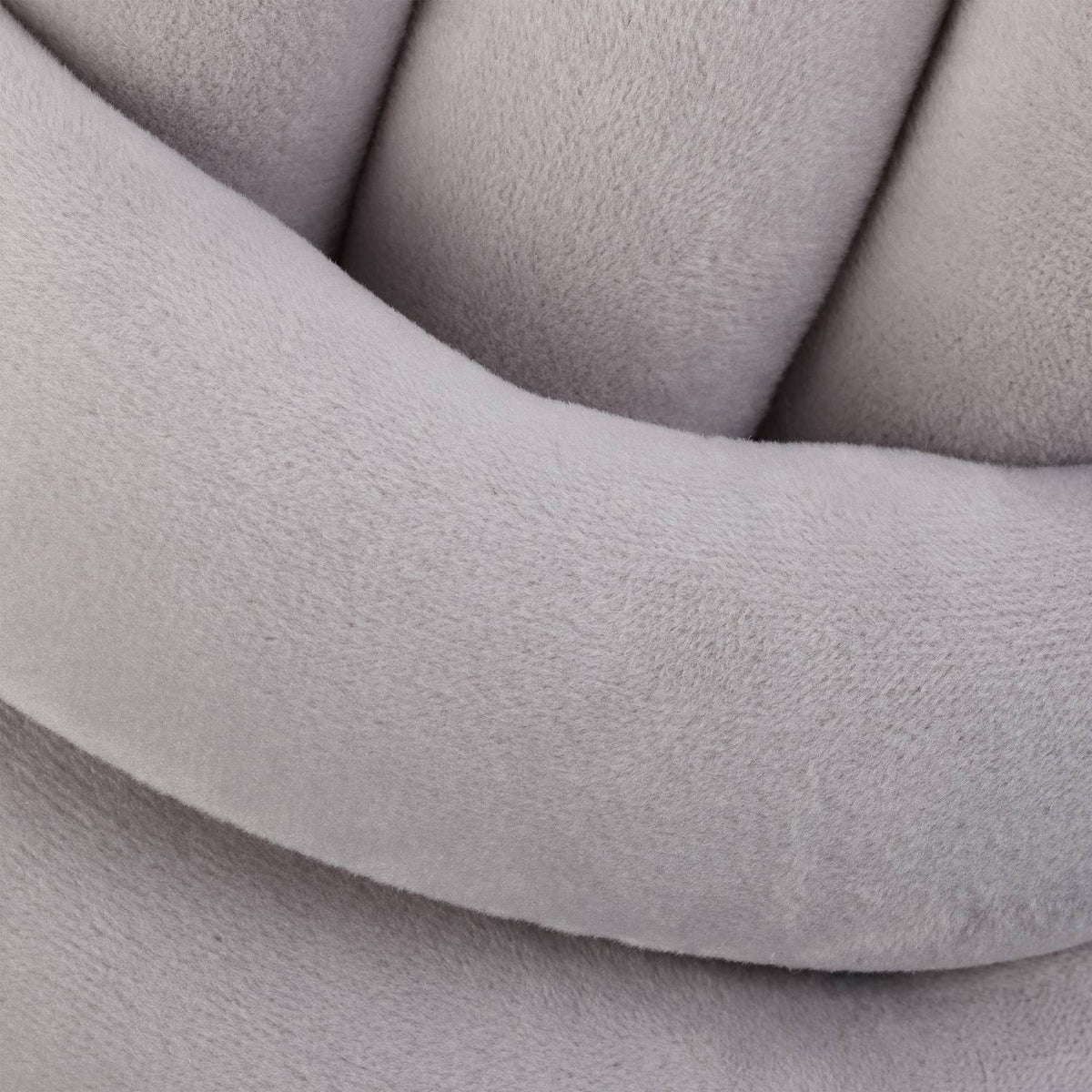 Knot cushion solid color