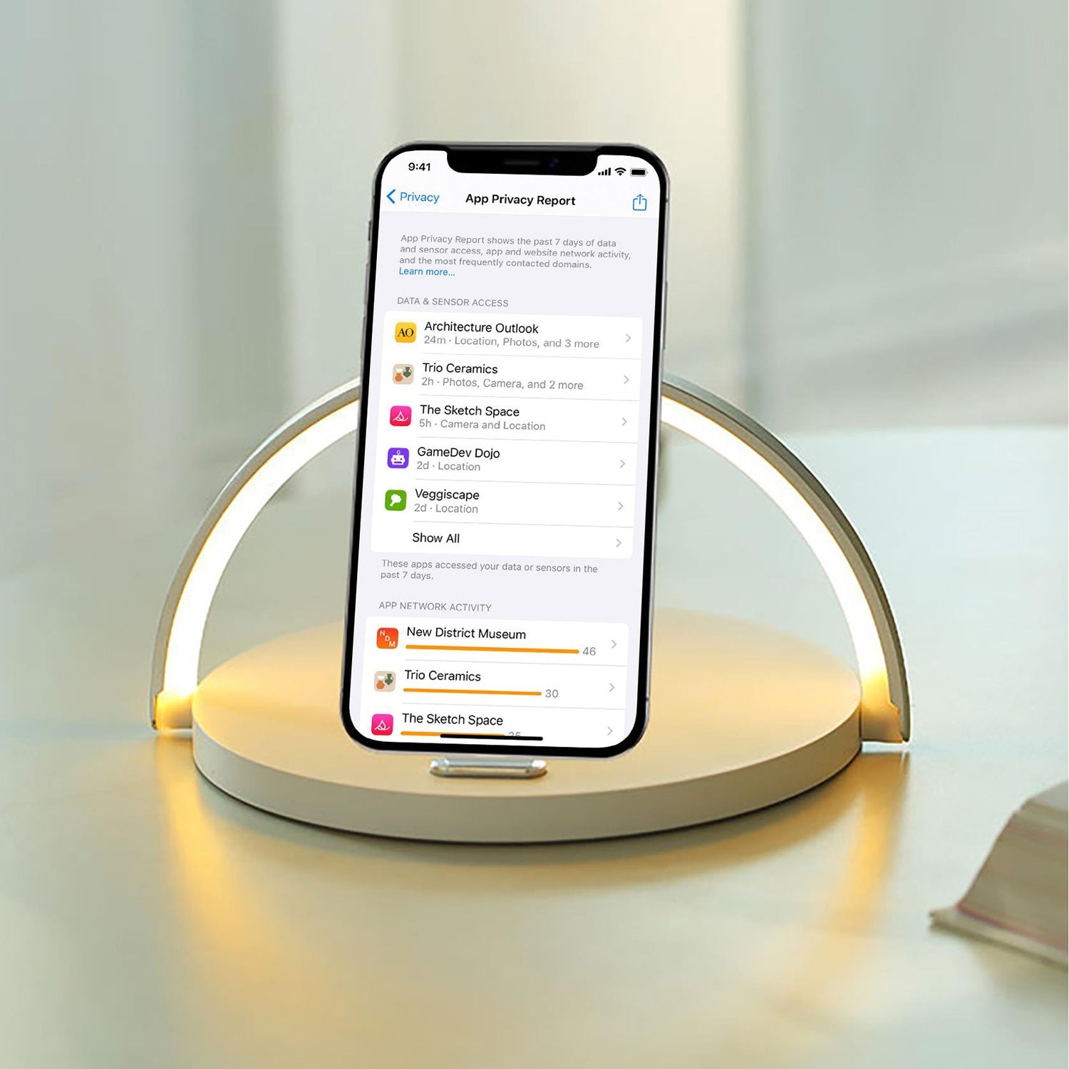 LED lamp with wireless charger 15W