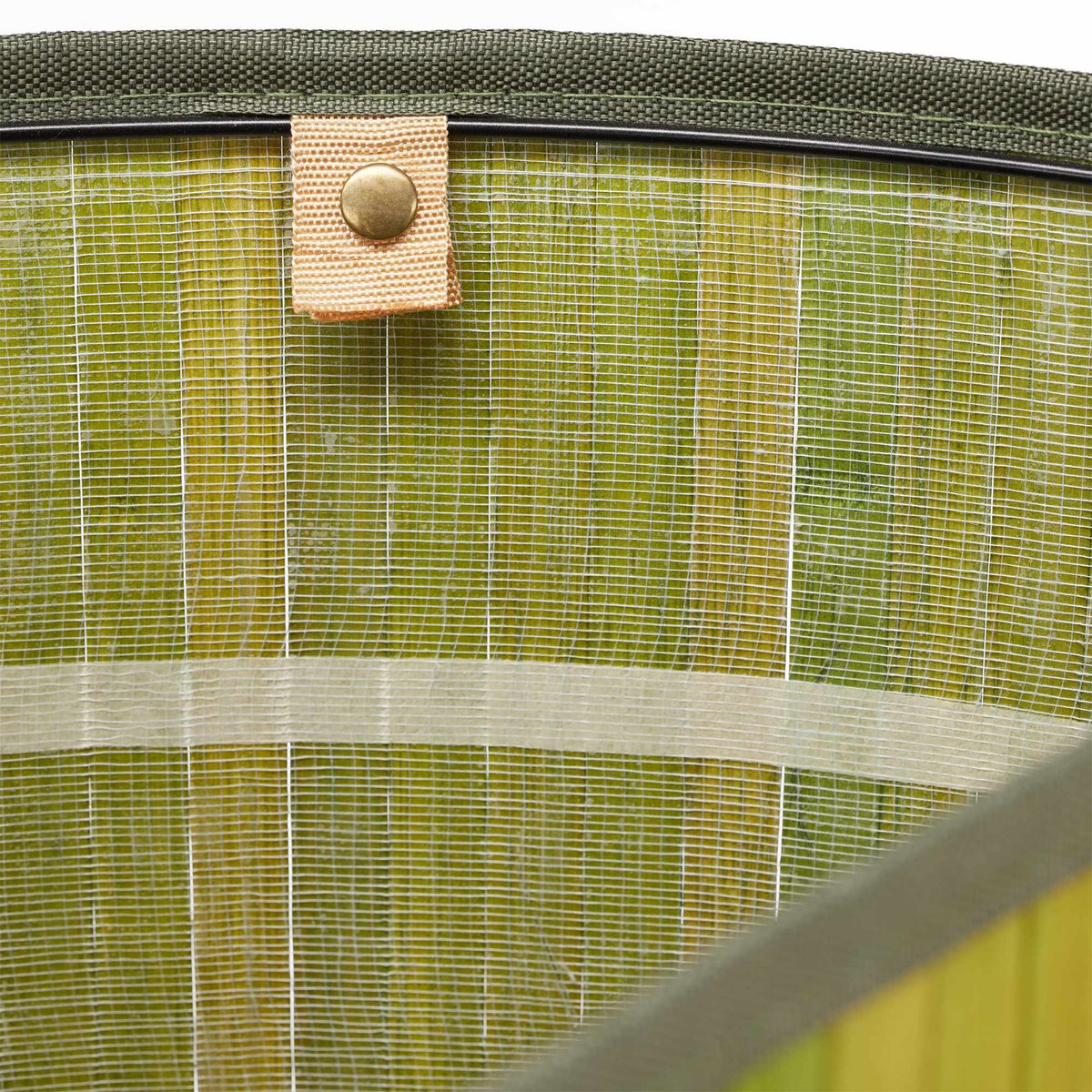 Laundry basket corner bamboo