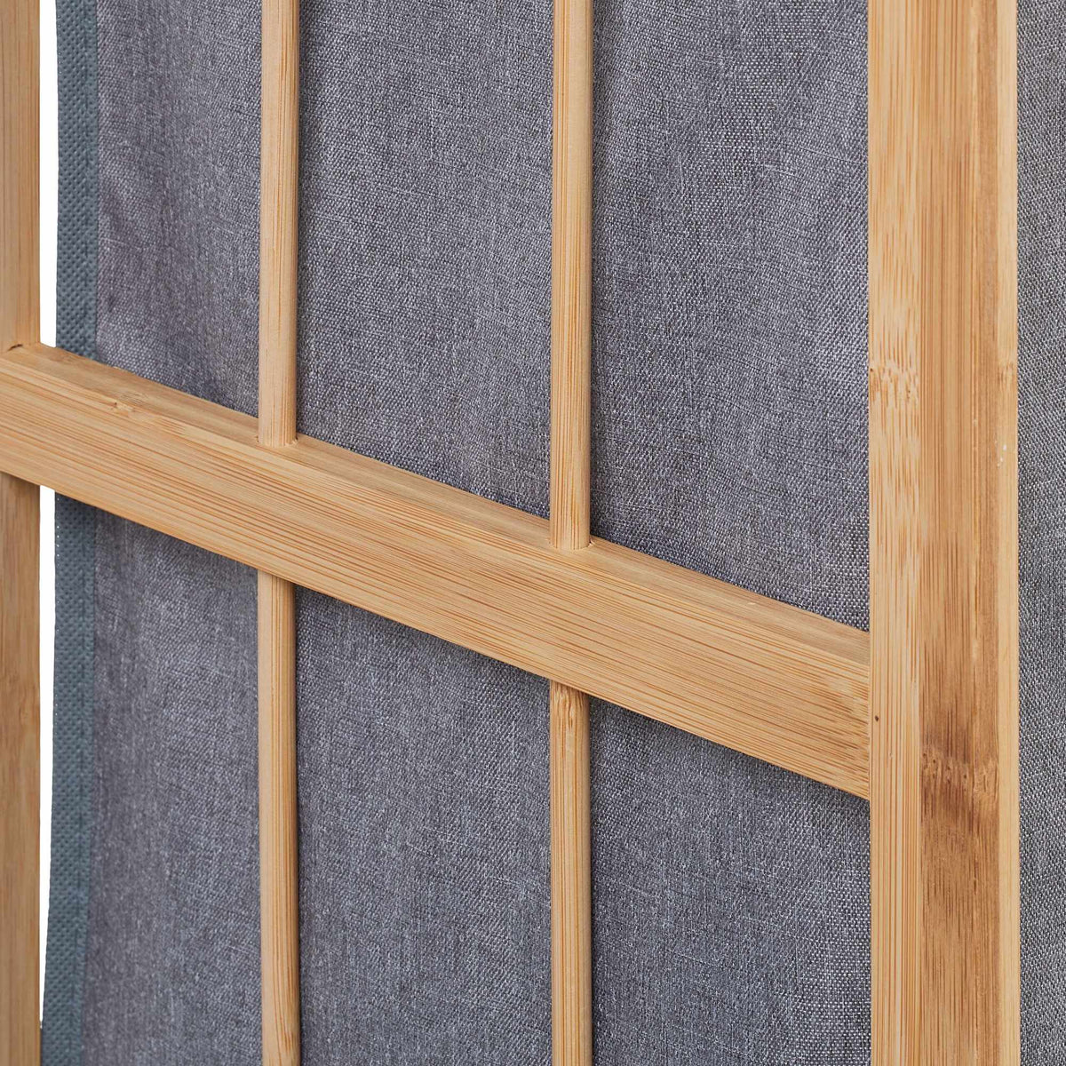 Laundry basket with bamboo frame