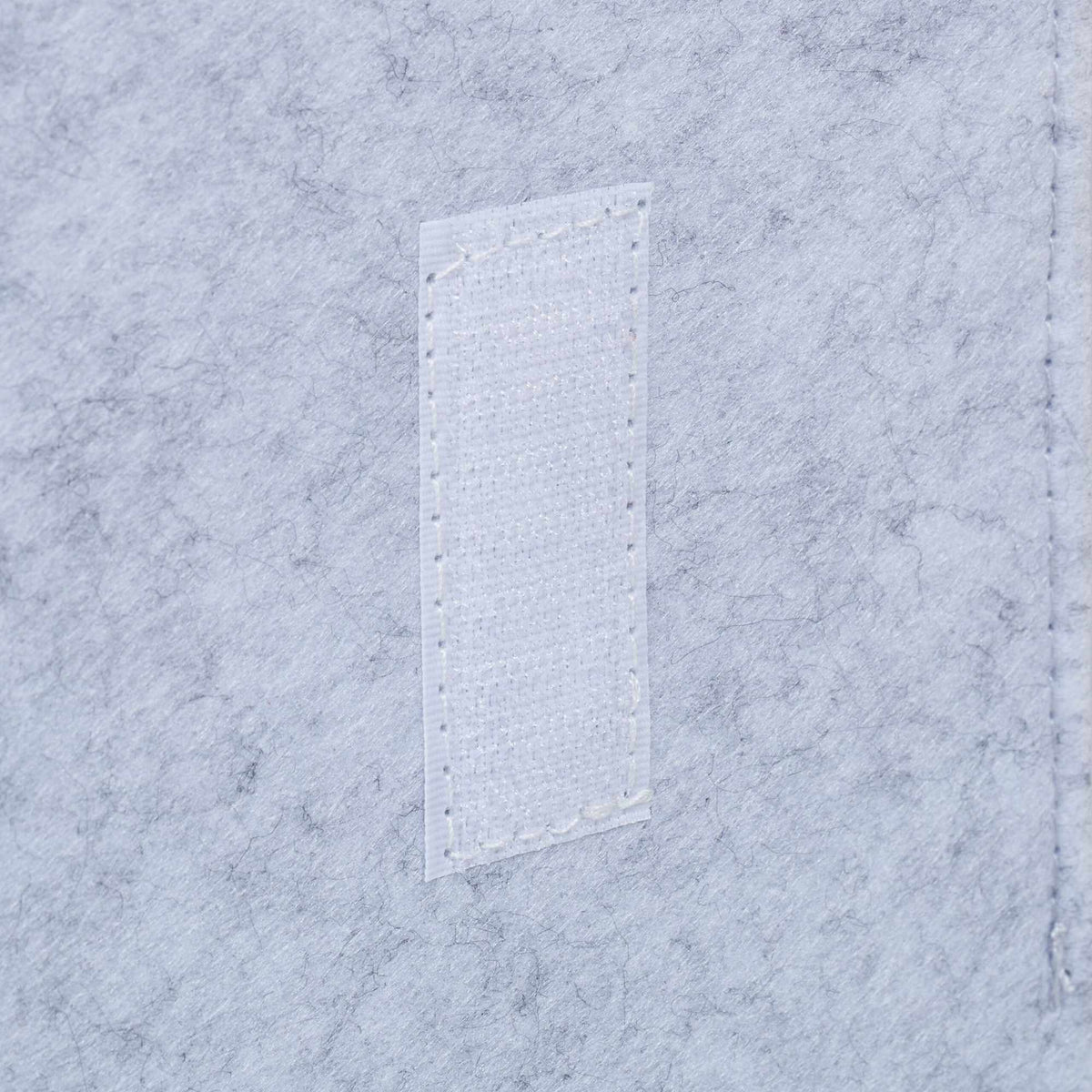 Light gray bed bag set of 2