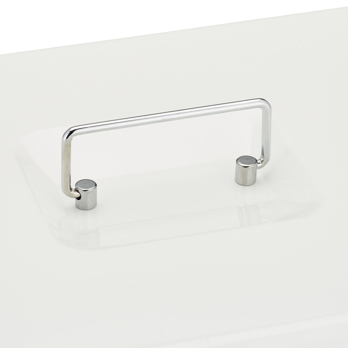 Lockable cash drawer