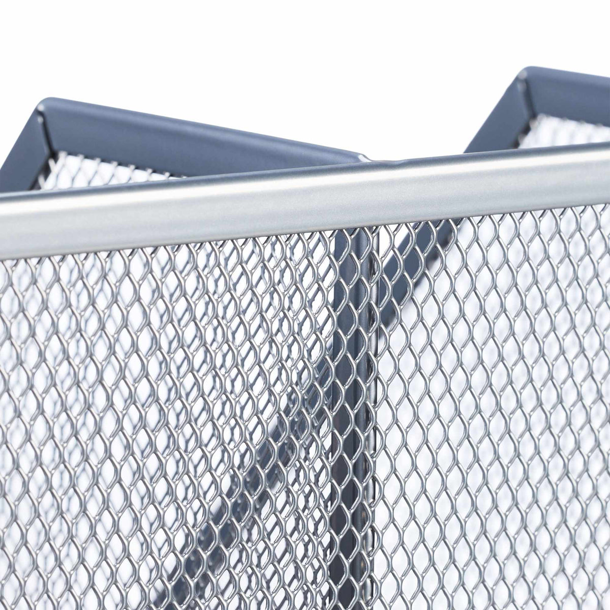 Magazine collector 3 compartments