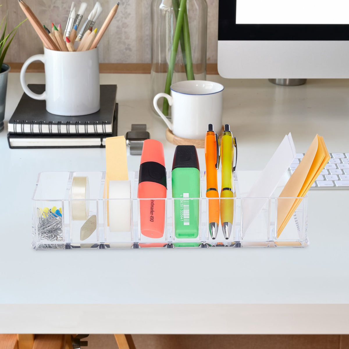 Makeup storage with 8 compartments