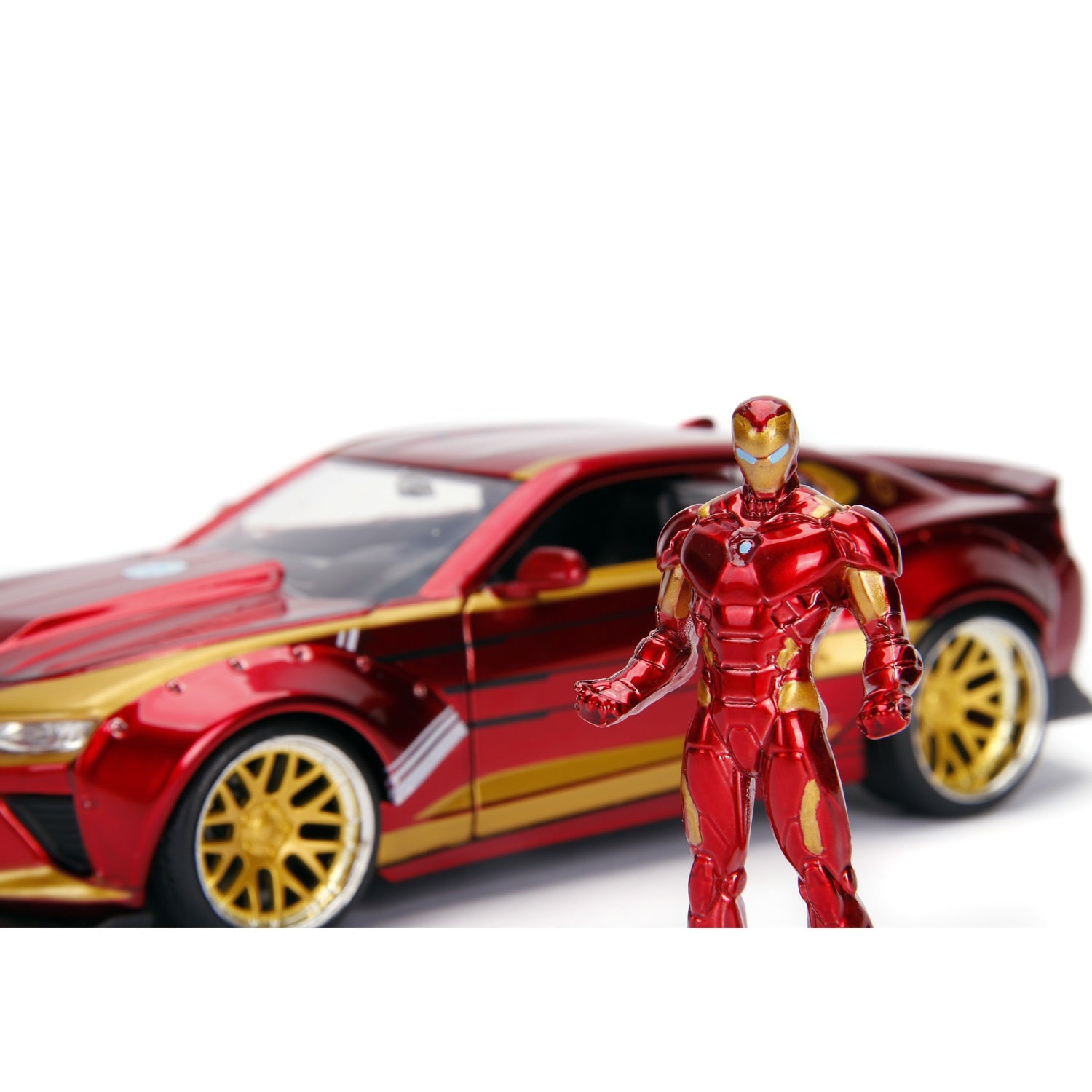 Marvel Ironman 2016 Chevy Camaro SS with Figure 1:24