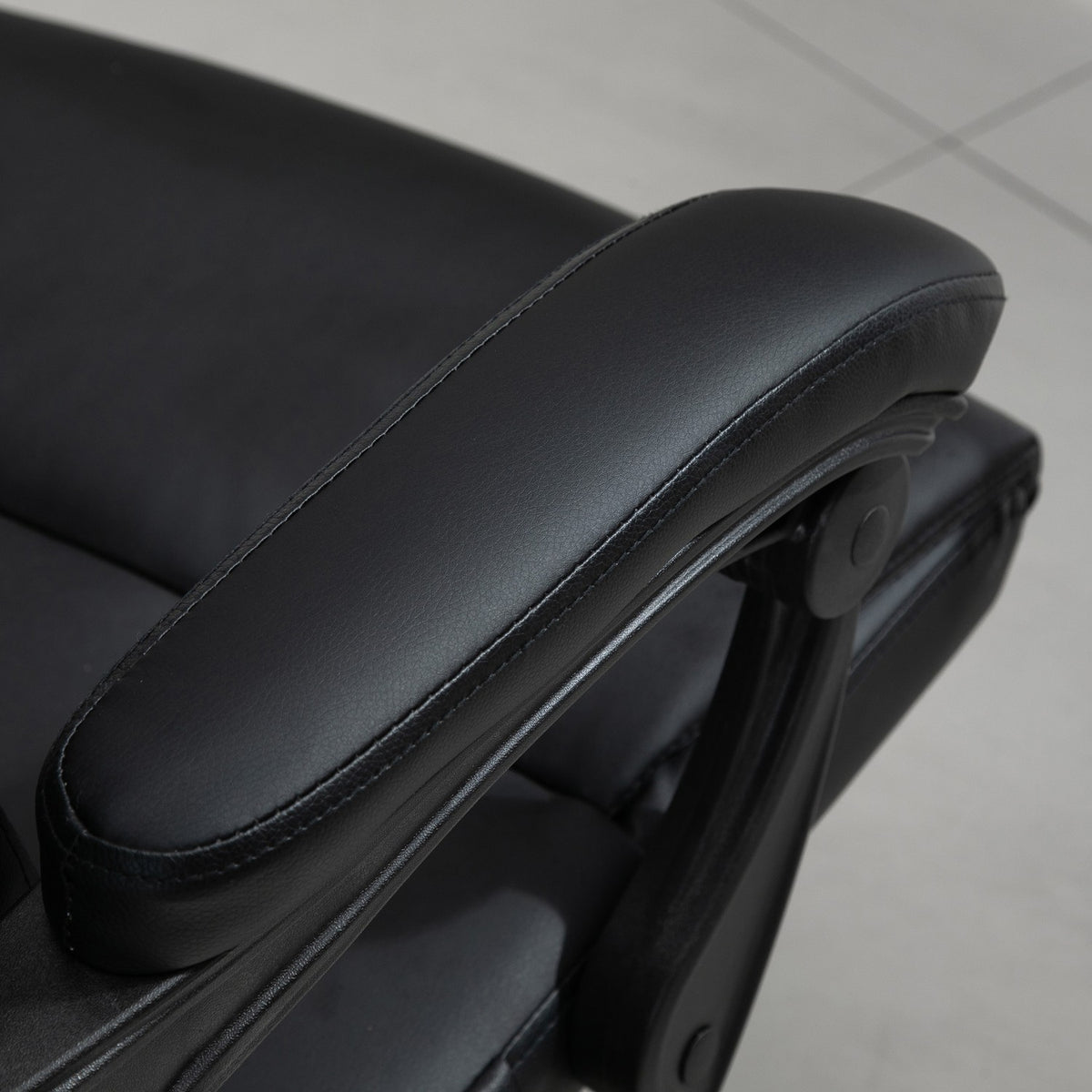 Massage Chair, Executive Chair, Swivel Chair With 7 Massage Points, Height-Adjustable Footrest, Headrest, Pvc, Black, 68 X 79 X 104-112 Cm