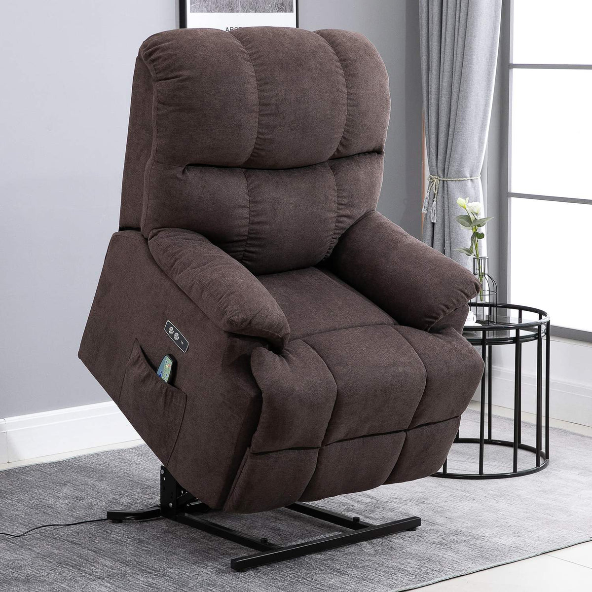Massage chair with stand-up aid, relaxation chair with heat function, adjustable angle, USB remote control, short plush, brown, 83x95x105cm