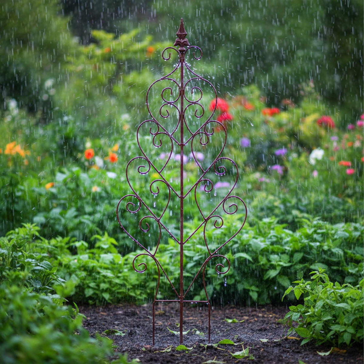 Metal Rose Trellis with Heart and Fleur-de-Lis Ornaments