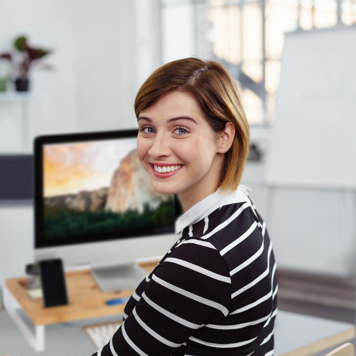 Monitor stand with table divider