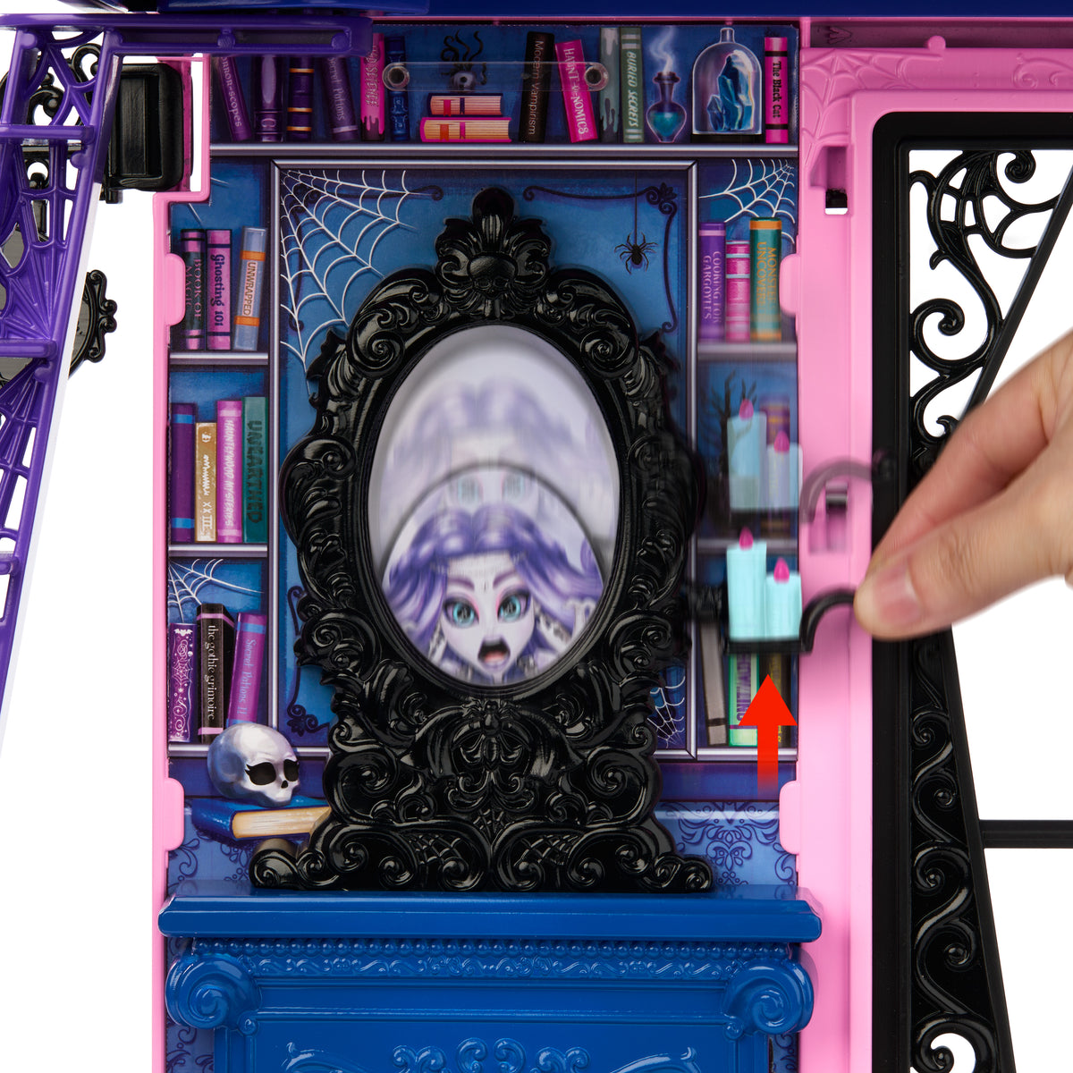 Monster High Doll Hotel with 5 Play Areas and Furniture
