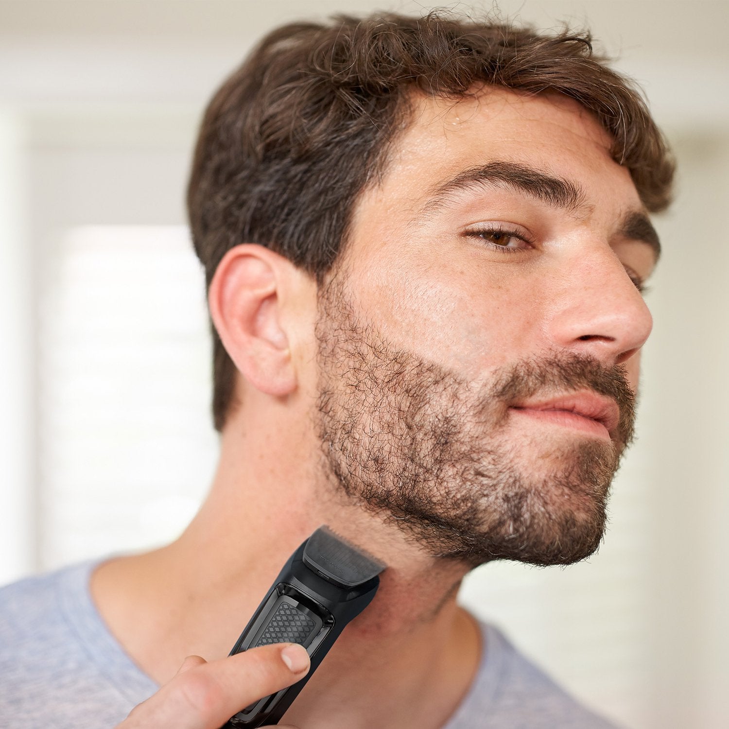 Multigroom 6-in-1, grooming kit for face MG3710
