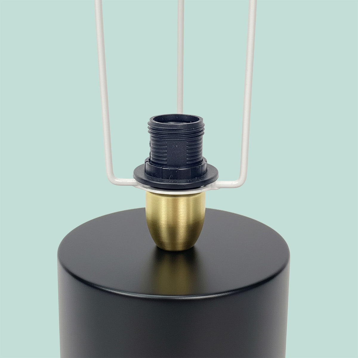 Mushroom Table Lamp – Minimalist Design, Gold Accent