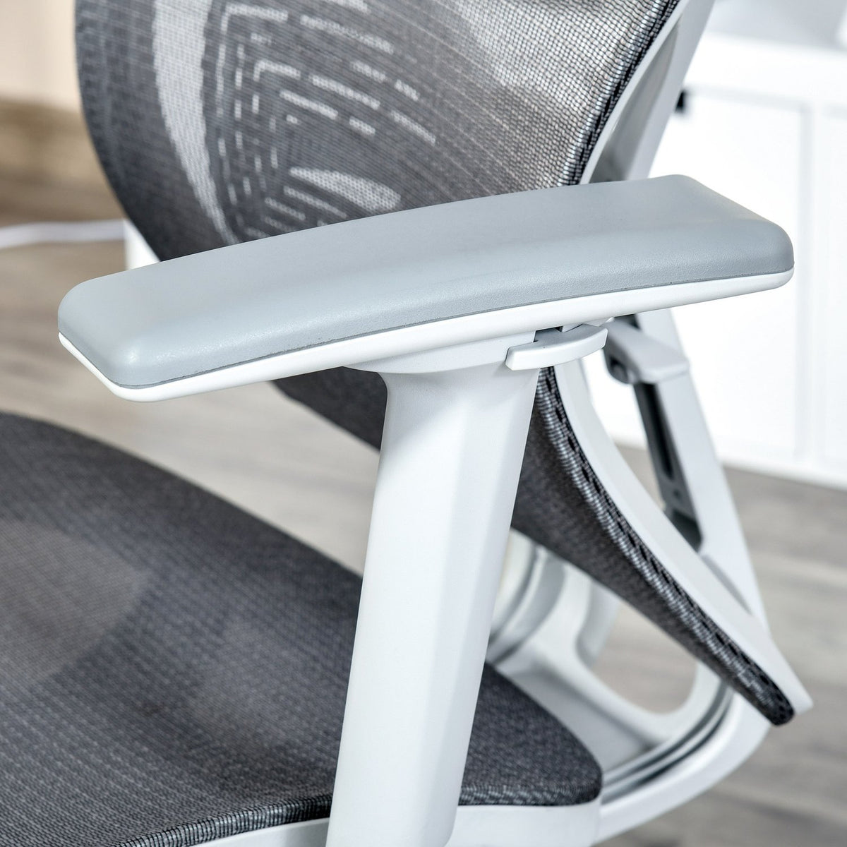 Office Chair Desk Chair Swivel Chair Gaming Chair With Headrest Lumbar Cushion 3D Armrest 3 Levels 360° Swivel Wheels Height Adjustable Ergonomic
