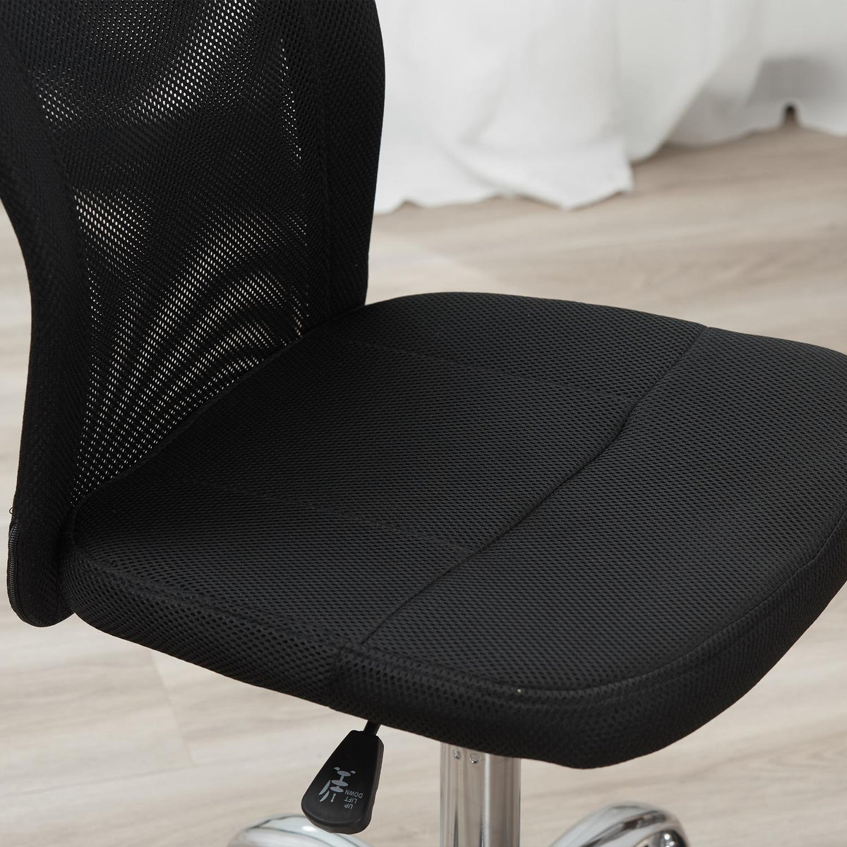 Office Chair Ergonomic, Height-Adjustable Desk Chair, 360° With Breathable Backrest, Load Capacity Up To 100 Kg, Black