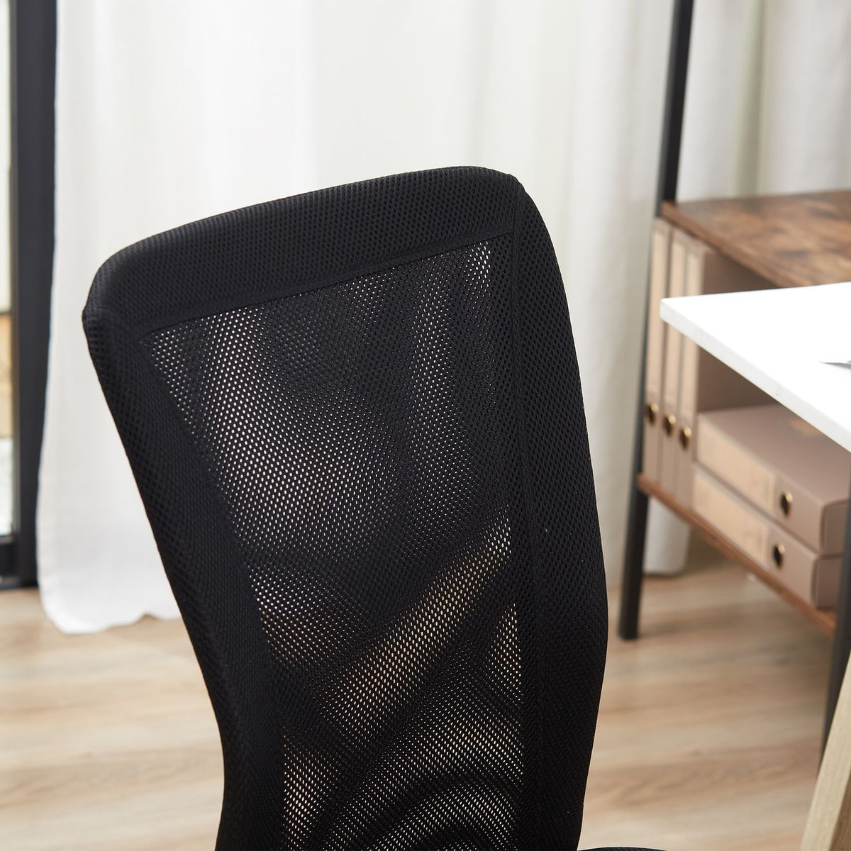 Office Chair Ergonomic, Height-Adjustable Desk Chair, 360° With Breathable Backrest, Load Capacity Up To 100 Kg, Black