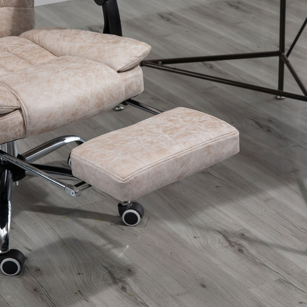Office Chair Swivel Chair Desk Chair With Reclining Function Footrest Height Adjustable Microfiber Beige + Black + Silver 63 X 71 X 110-118 Cm