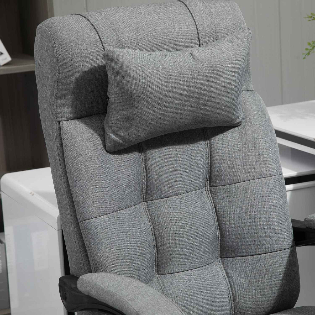 Office Chair With Pillow Armrest Desk Chair With Tilt Angle Height-Adjustable Swivel Chair With Footrest Linen 66 X 70 X 116-124 Cm