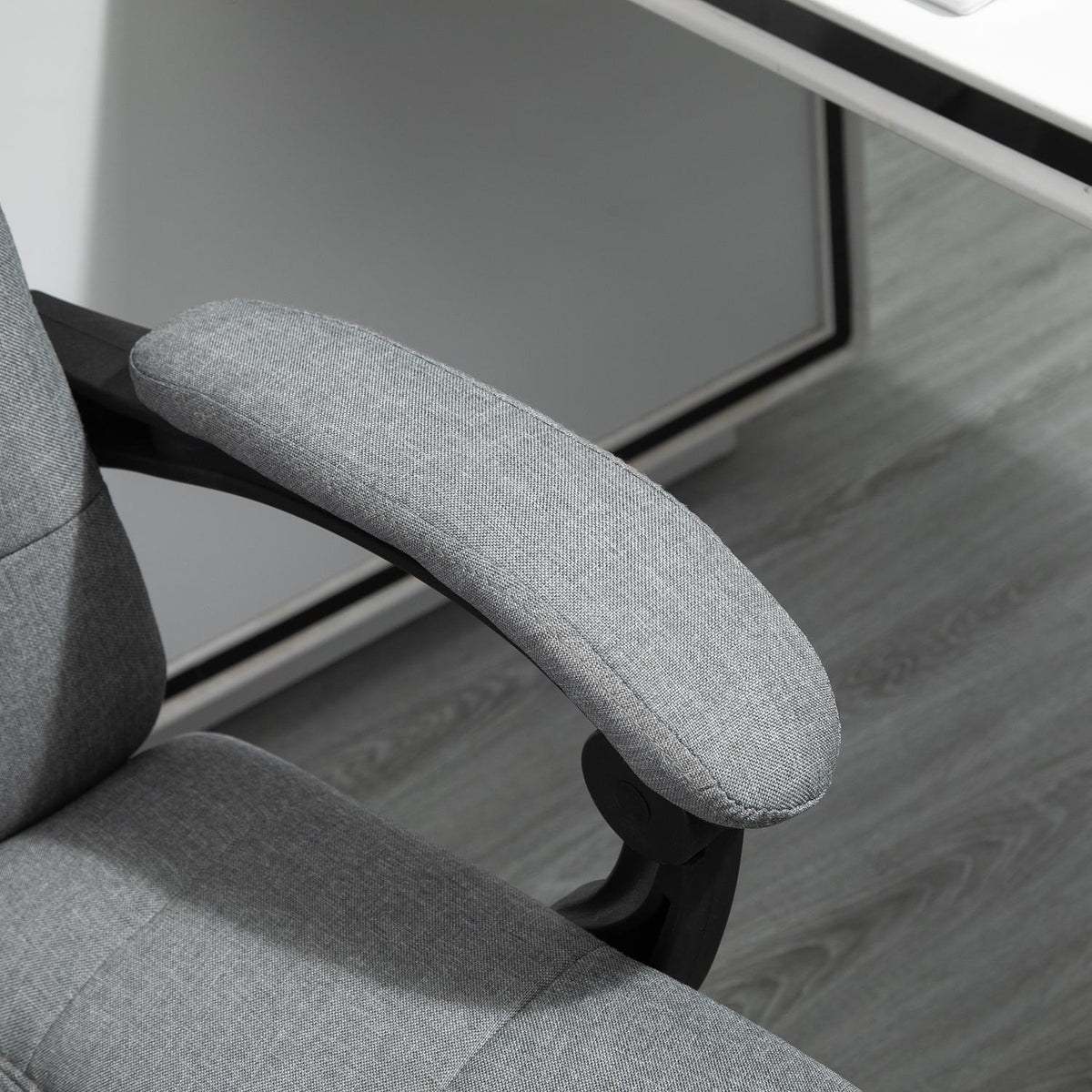Office Chair With Pillow Armrest Desk Chair With Tilt Angle Height-Adjustable Swivel Chair With Footrest Linen 66 X 70 X 116-124 Cm