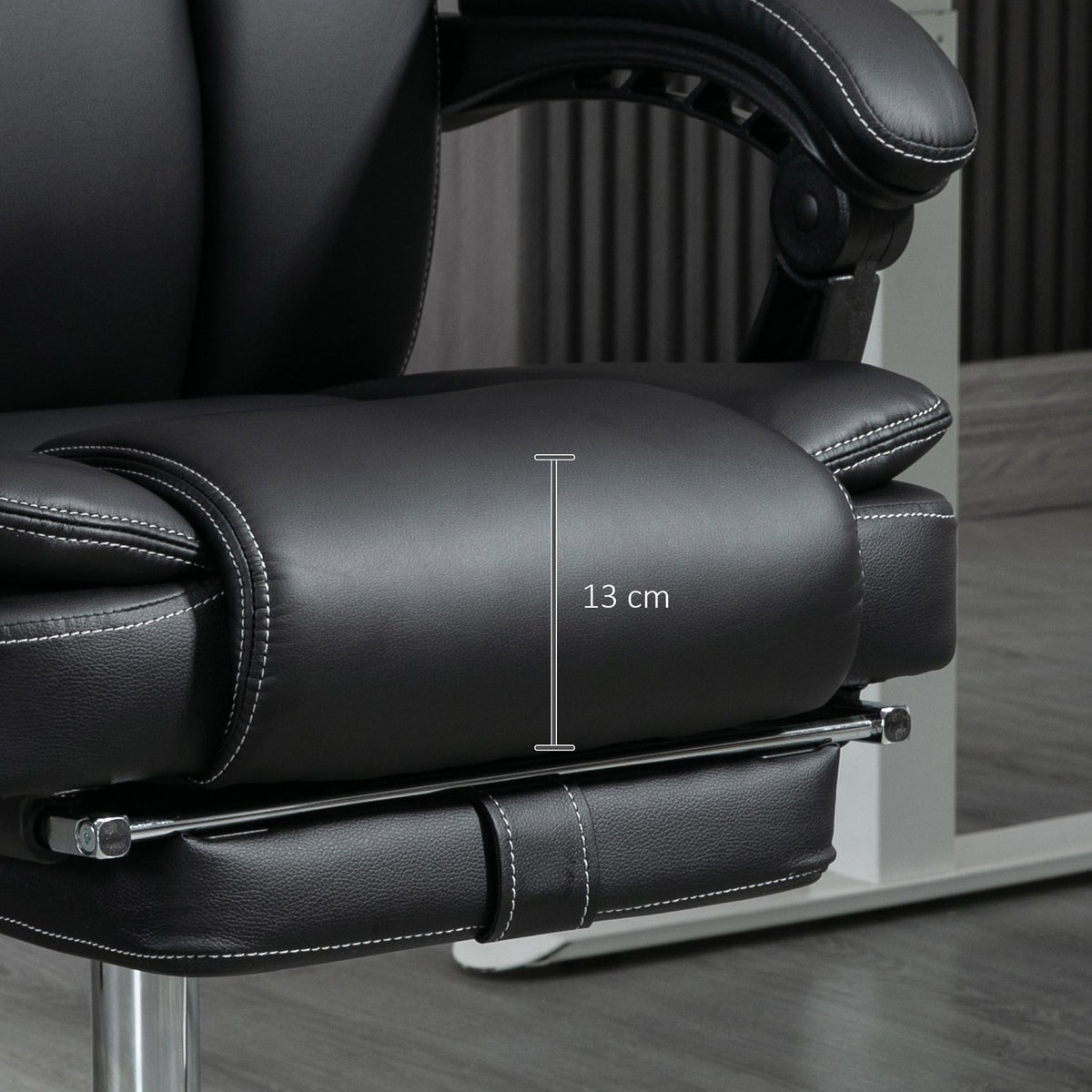 Office chair with vibration massage, ergonomic desk chair with heating, reclining function, height-adjustable executive chair with footrest, side pocket, faux leather, black
