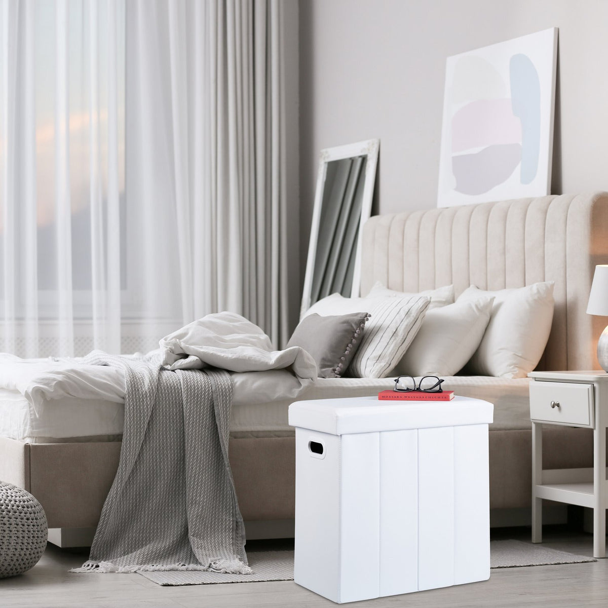 Ottoman in white artificial leather