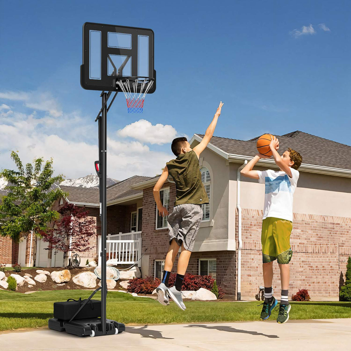 Outdoor basketball hoop, adjustable basket height 230-305 cm, basketball stand with 110 x 75 cm shatterproof back wall with wheels, spring-loaded basket, weight for adults