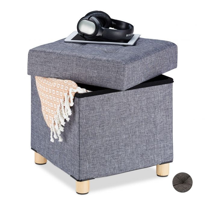 Pallet with storage space