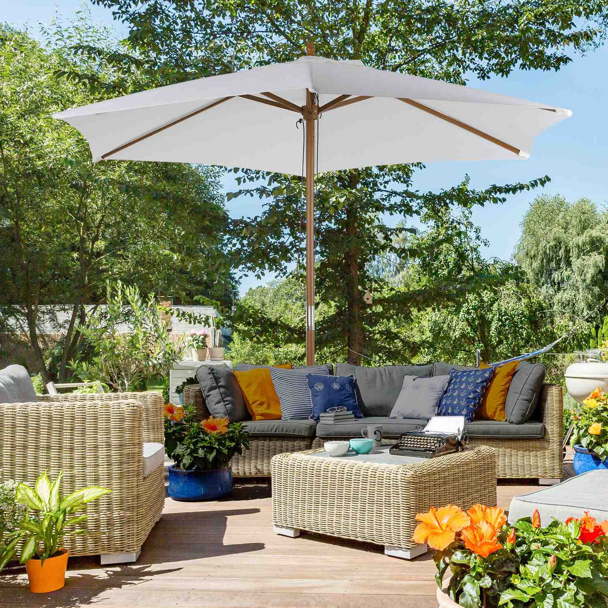 Parasol, garden umbrella, 3-tier, sun protection, bamboo 180/㎡ polyester, white, Ø2.5 x 2.3 m