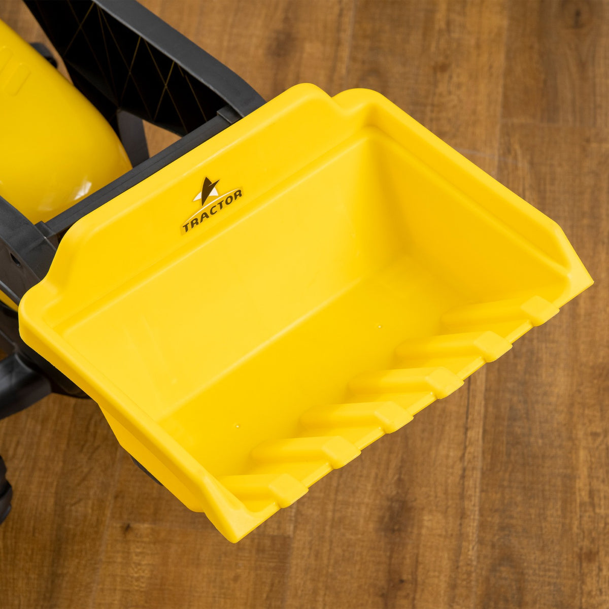 Pedal Tractor With Trailer, Pedal Vehicle With Shovel, Children'S Vehicle Tractor For Children Aged 3 And Over, Yellow