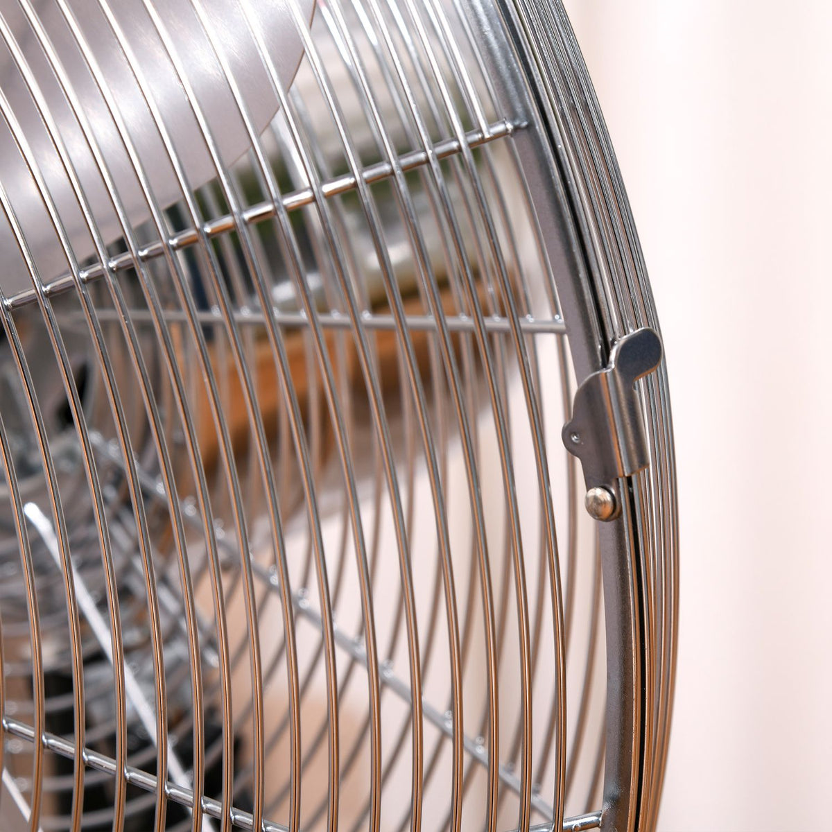 Pedestal Fan 120Cm, Height Adjustable, 3 Speed Levels, Adjustable Tilt Angle, Steel, Silver