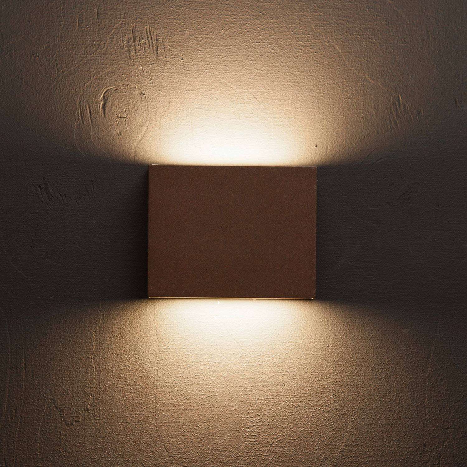 Per II Wall light LED IP54 3000K 6W 430lm Corten