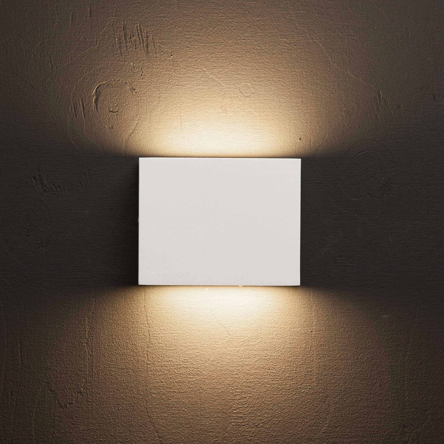 Per II Wall light LED IP54 3000K 6W 430lm White