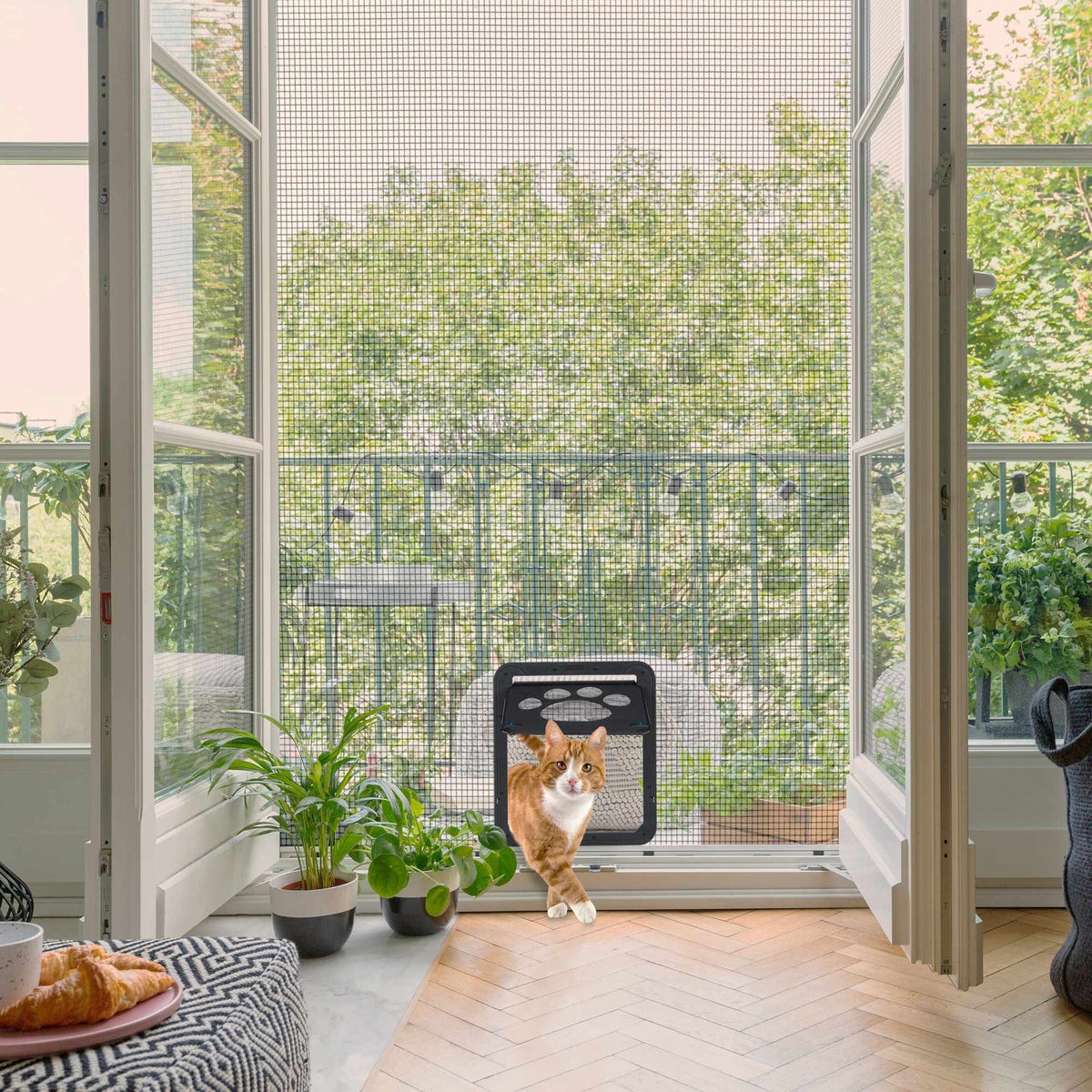 Pet flap for fly screen door