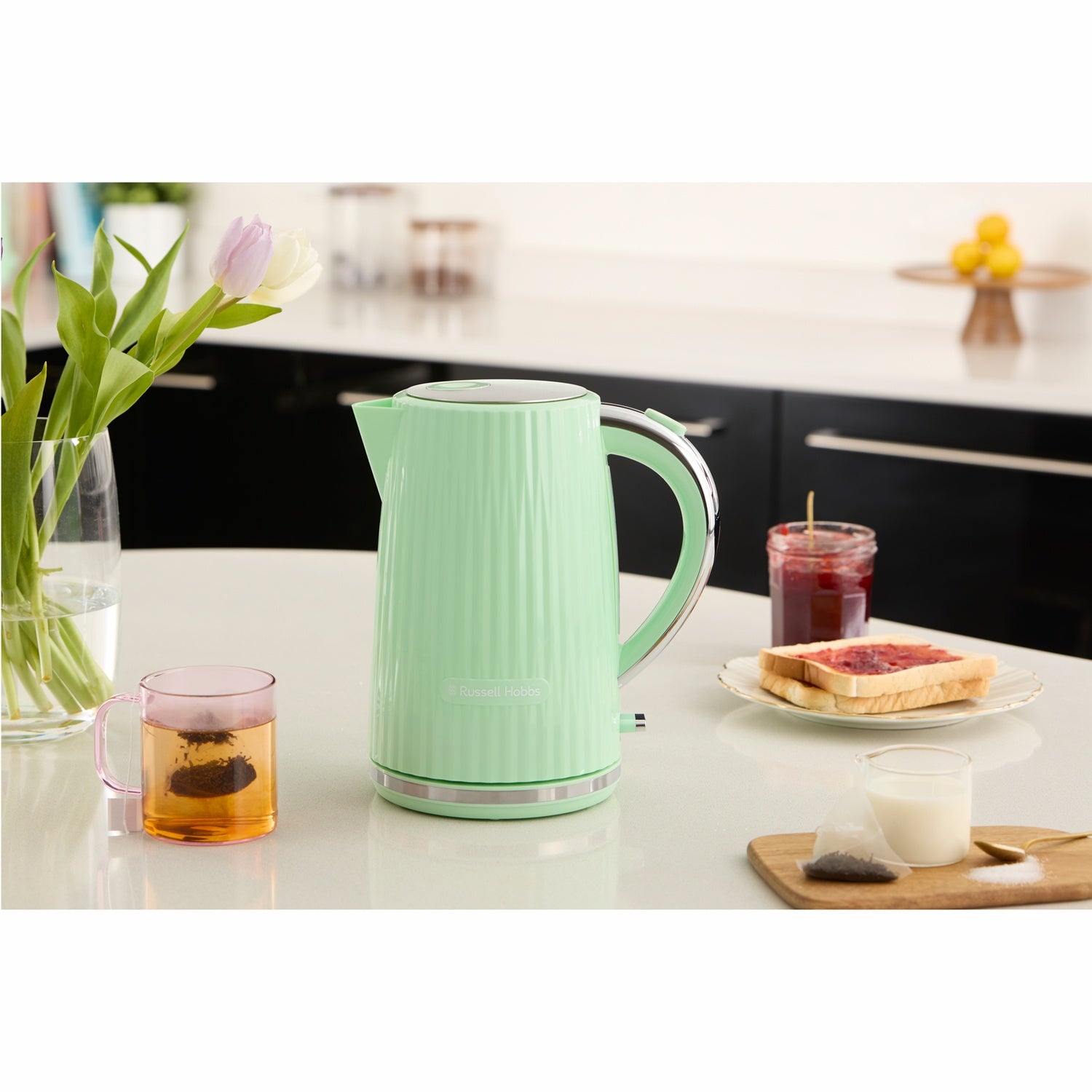 Pistachio Kettle and Toaster Set, Compact Design