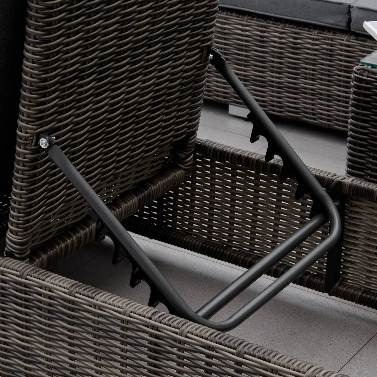 Poly Rattan Sun Lounger 3-Piece. Garden Lounger With 6-Way Adjustable Backrest, Side Table, Neck Cushion, Aluminum, Gray, 60 X 195 X 86 Cm