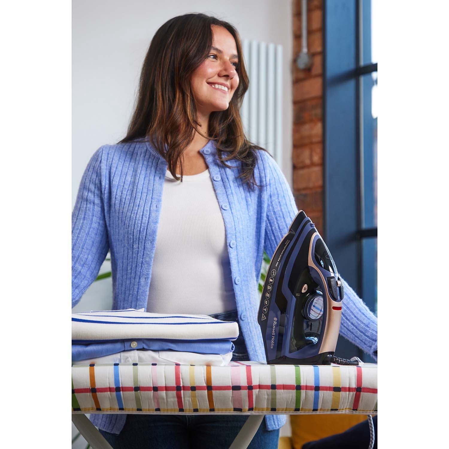 Powerful Steam Iron with Ceramic Soleplate, 3100W