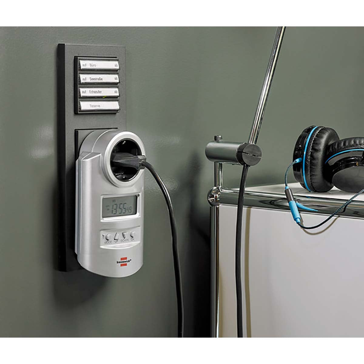 Primera-Line timer DT, digital timer socket (weekly timer with countdown function and increased protection against accidental contact)