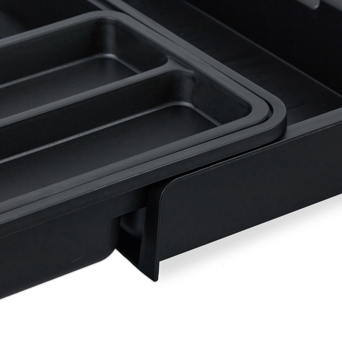 Pull-out cutlery tray in black